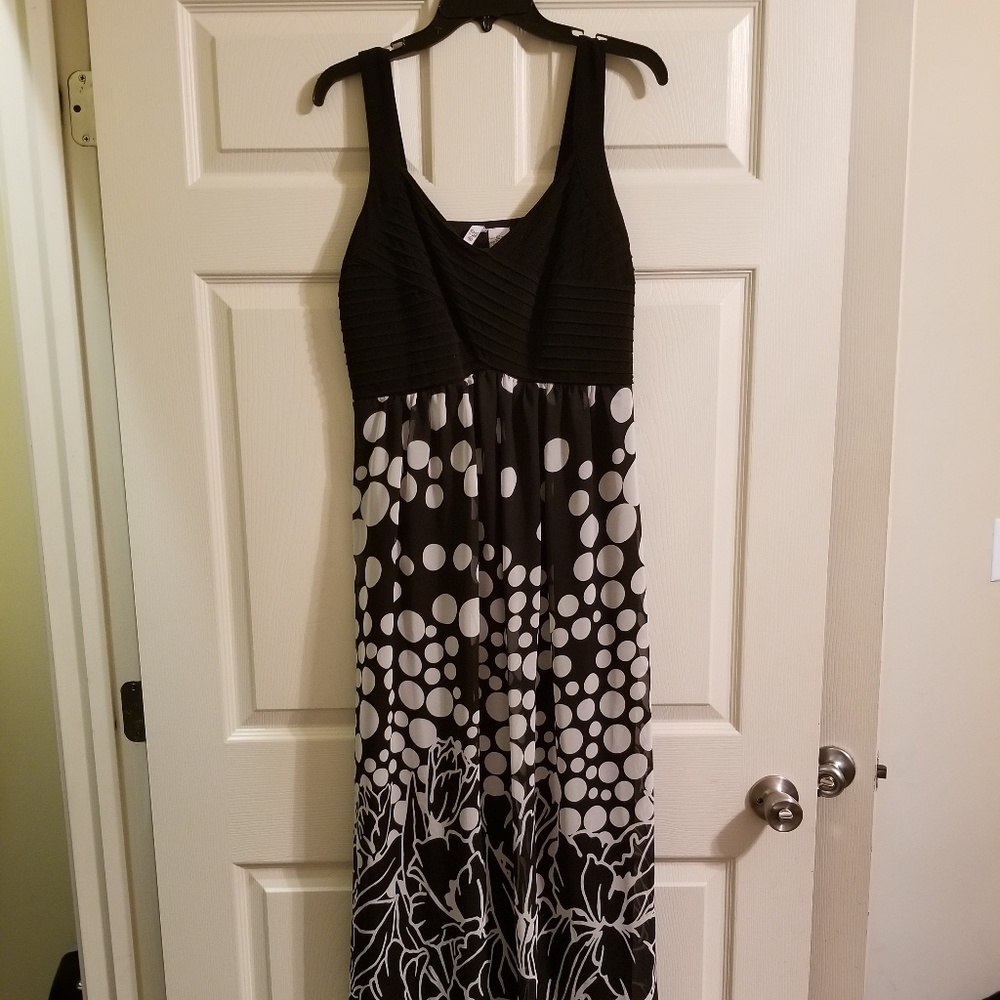 Black and white casual sundress